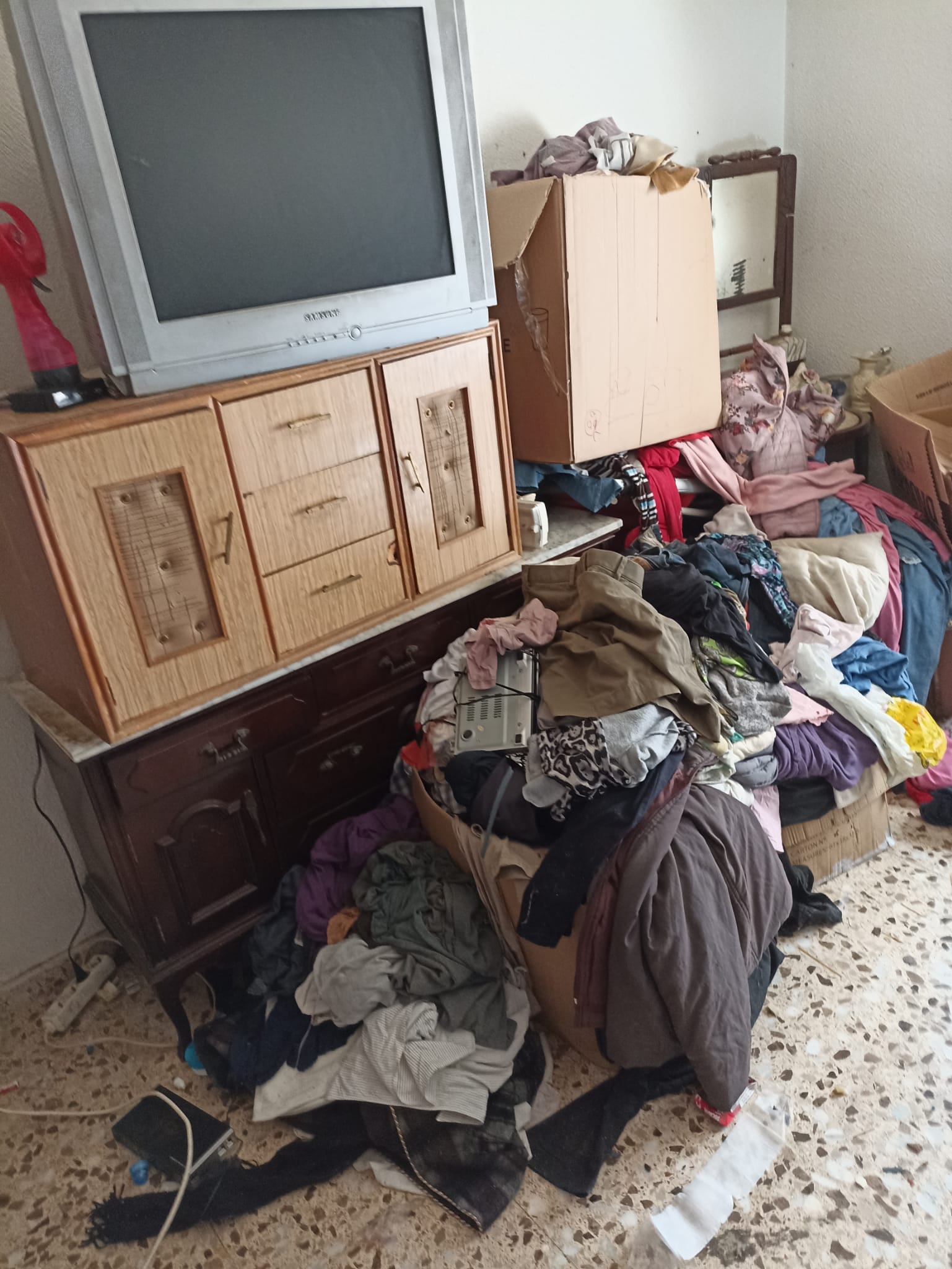Reciclaje de muebles, electrodomésticos y basura en Cabra del Camp - ¡Transforma lo viejo en algo nuevo!