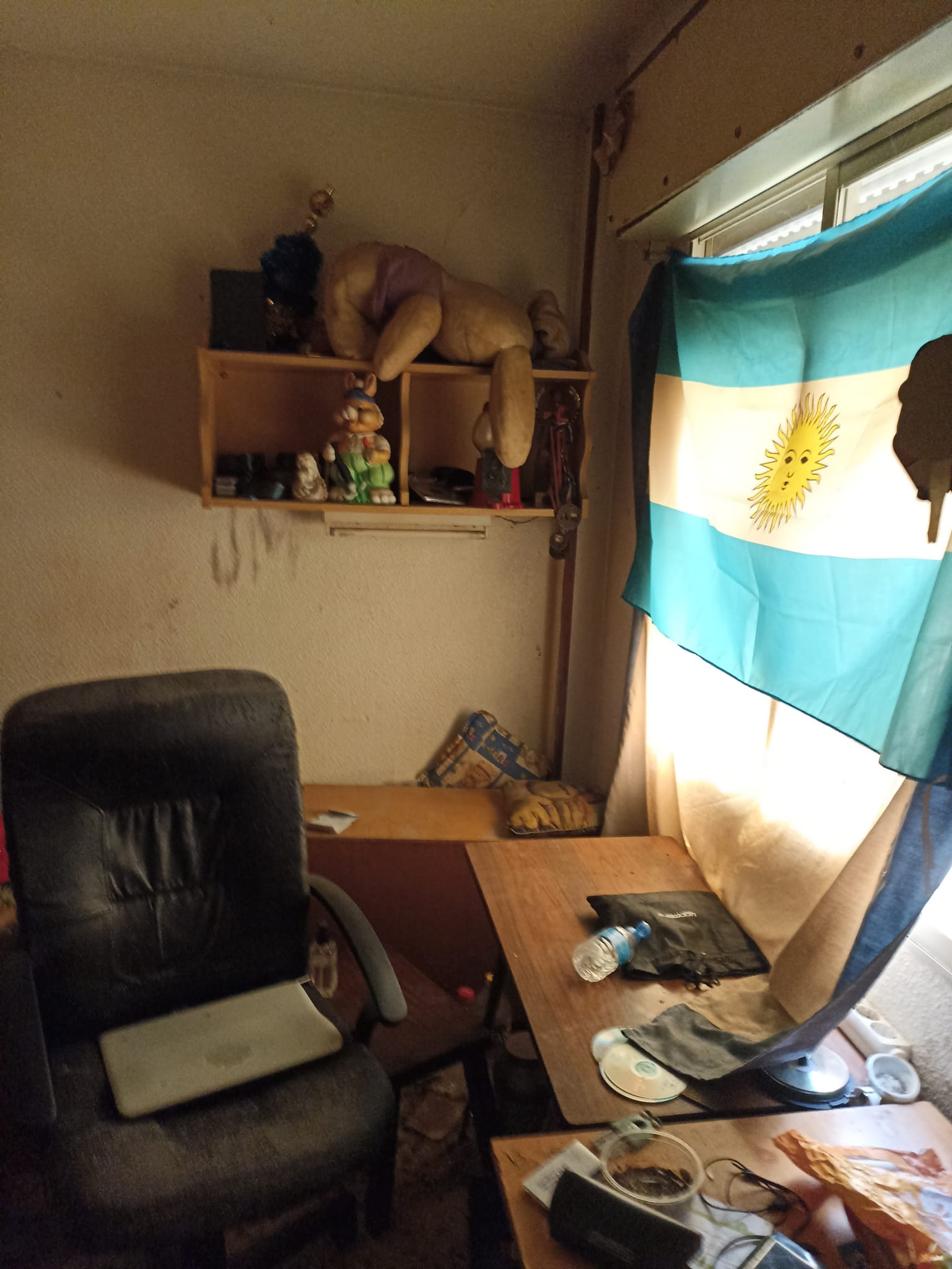 Servicio de recogida y reciclaje de muebles, electrodomésticos y basura en Bellmunt del Priorat - ¡Tu hogar limpio y ordenado!